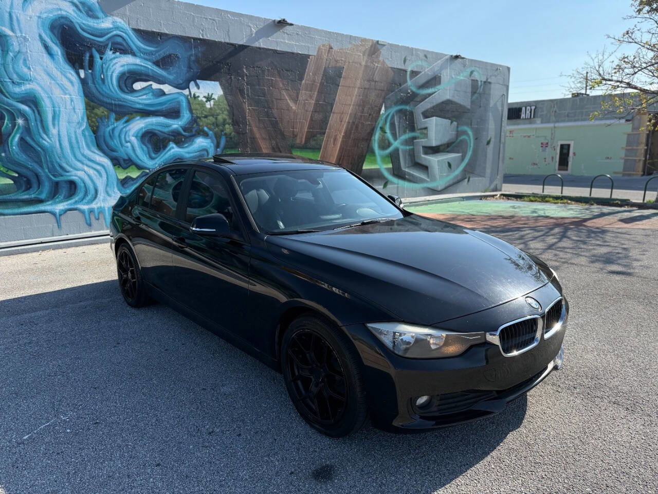 Used 2015 BMW 320i xDrive Sedan AWD/4WD image 3