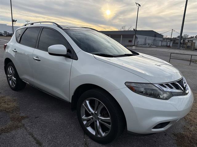 Used 2011 Nissan Murano LE w/ Navigation Pkg image 1