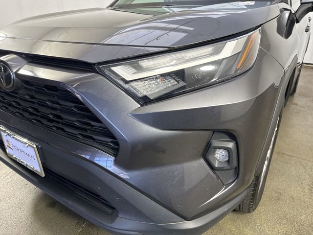 Used 2022 Toyota RAV4 XLE Premium AWD/4WD image 30