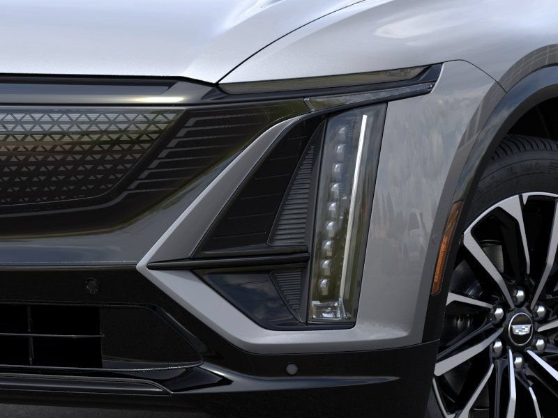 New 2026 Cadillac Lyriq Sport w/ LPO, Floor Liner Package AWD/4WD image 10