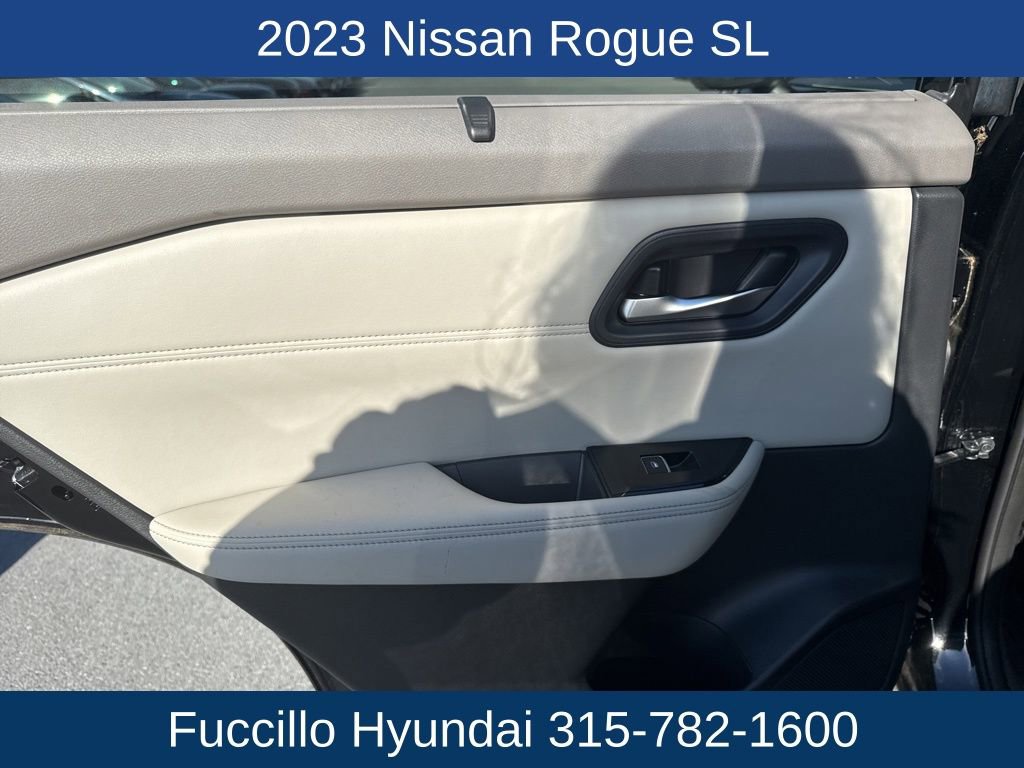 Used 2023 Nissan Rogue SL w/ SL Premium Package image 24
