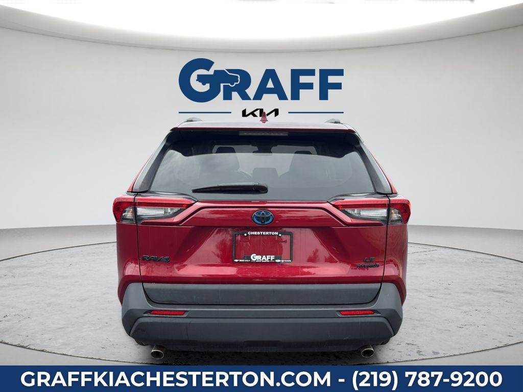 Used 2021 Toyota RAV4 LE AWD/4WD image 6