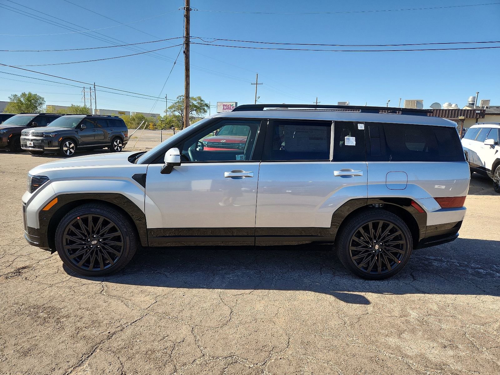 New 2025 Hyundai Santa Fe Calligraphy image 2