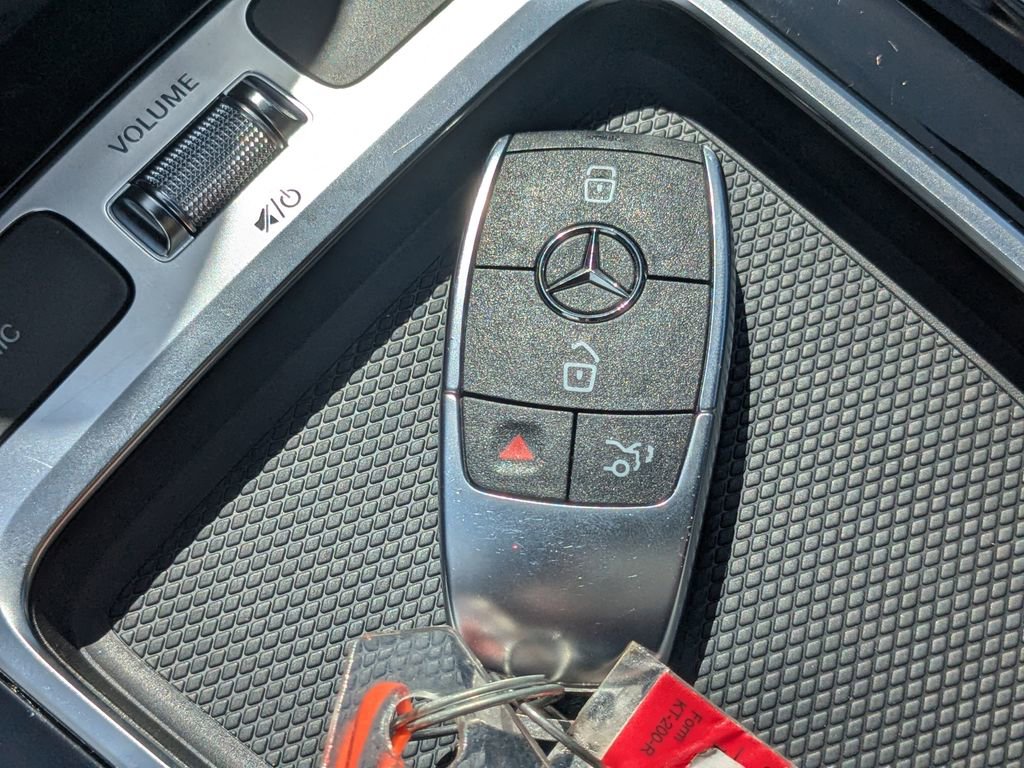 Used 2025 Mercedes-Benz GLA 250 4MATIC image 24