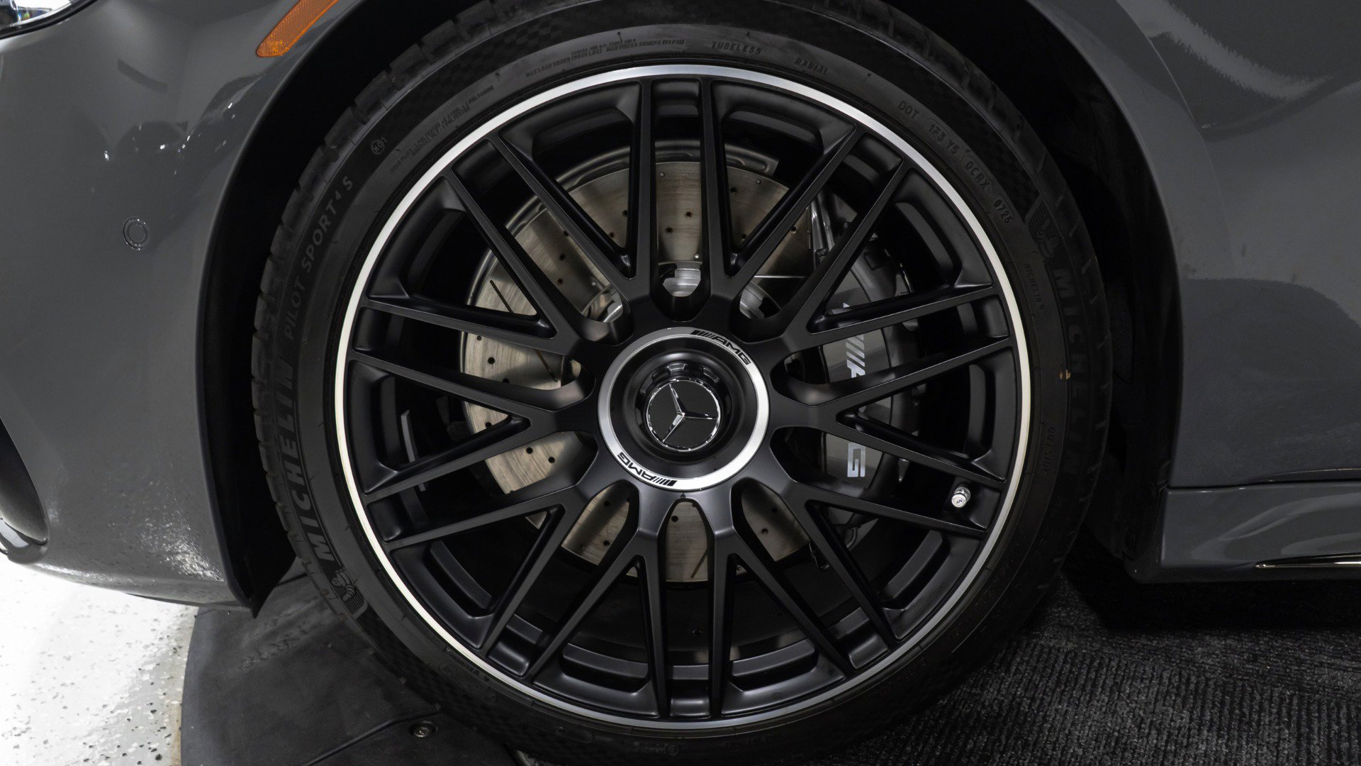 Used 2025 Mercedes-Benz S 63 AMG S image 24