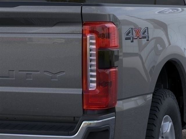 New 2026 Ford F350 XLT w/ XLT Premium Package AWD/4WD image 21