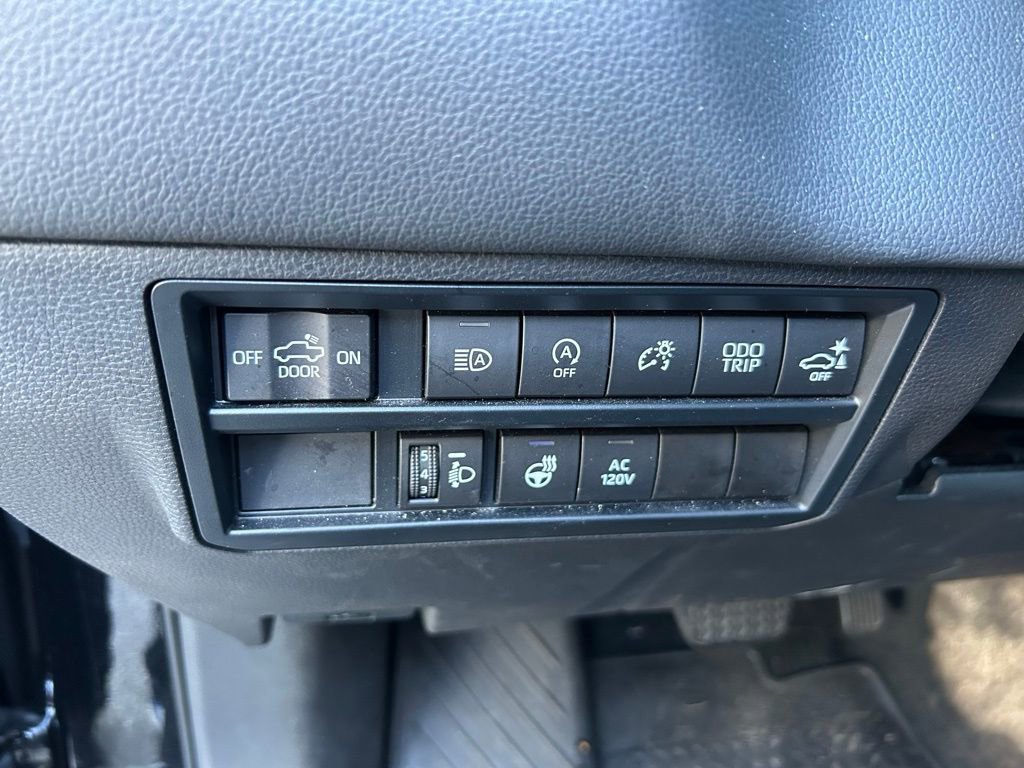 Used 2024 Toyota Tundra Limited image 19