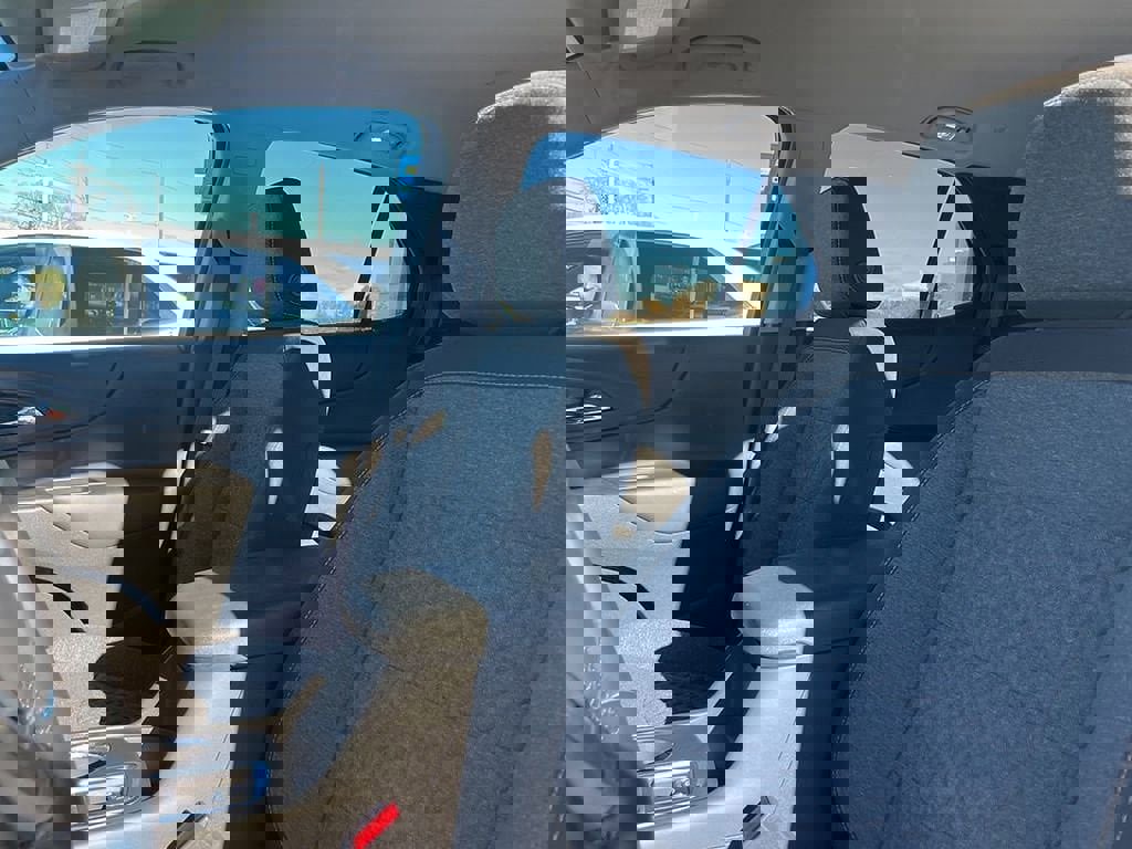 Used 2023 Chevrolet Equinox LT image 26