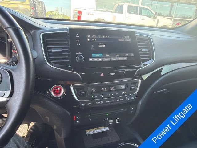 Used 2020 Honda Pilot Black Edition image 11