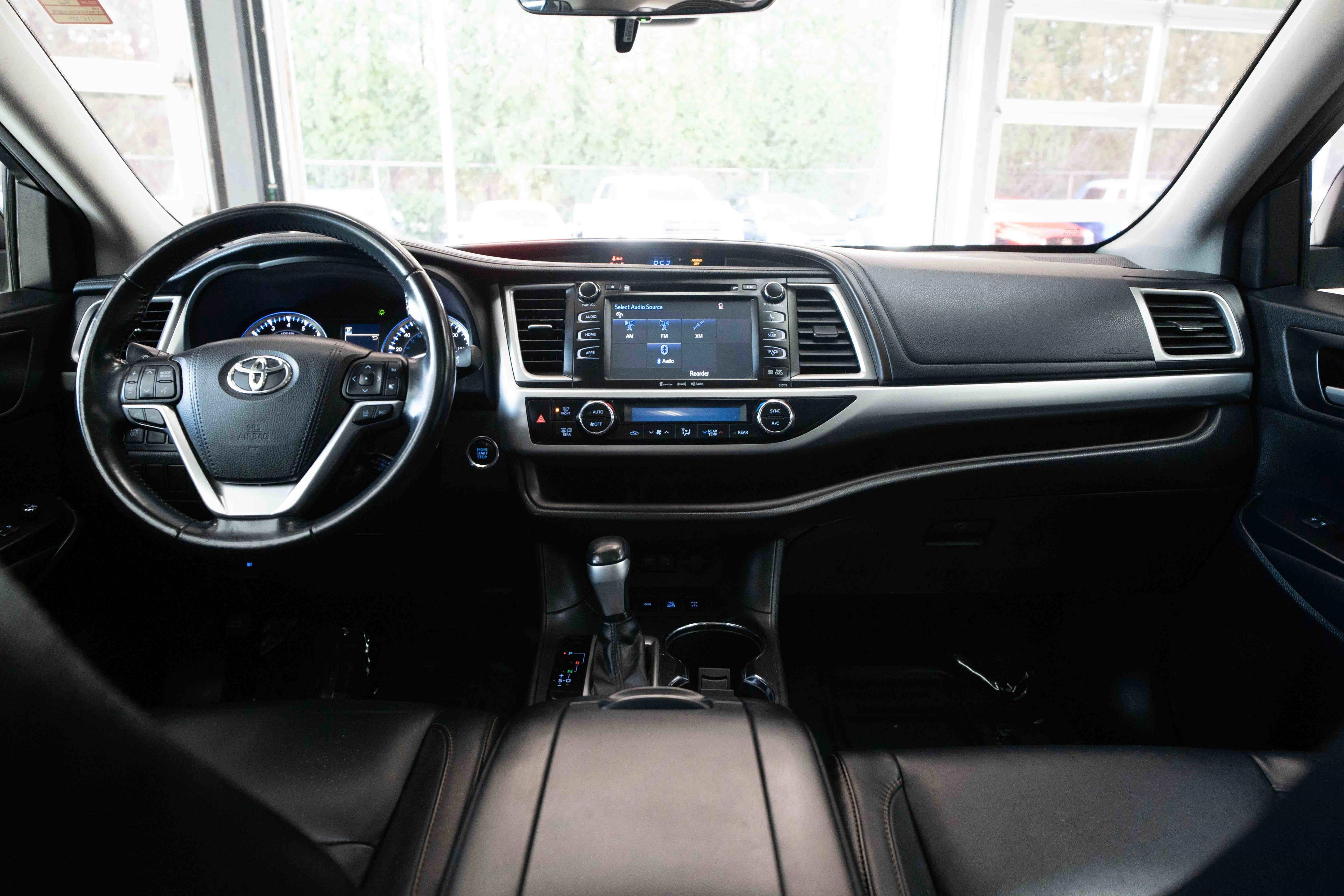 Used 2017 Toyota Highlander XLE image 20