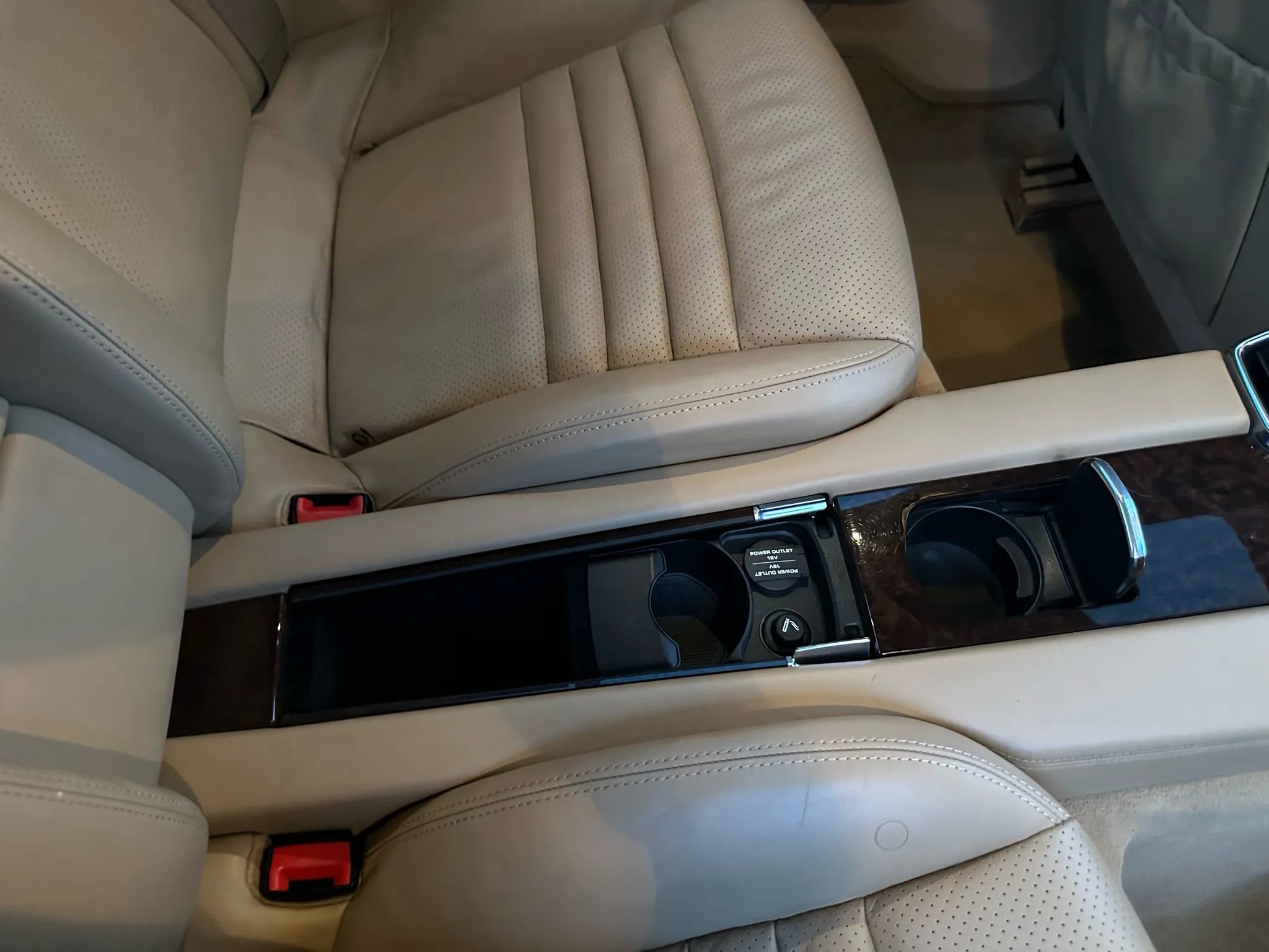 Used 2010 Porsche Panamera 4S image 25