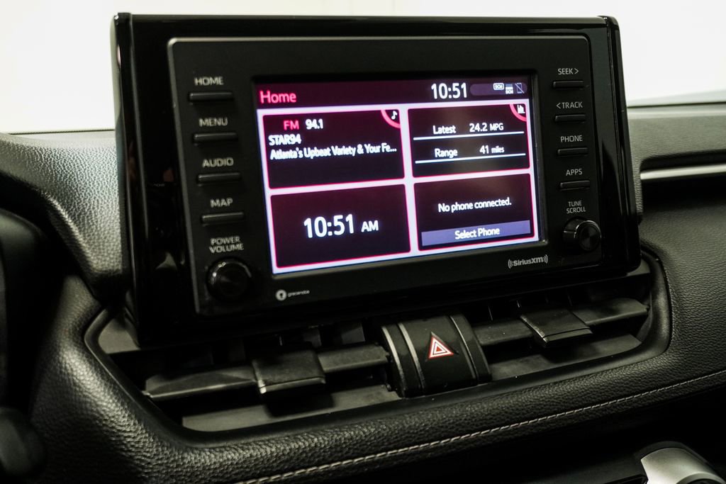 Used 2020 Toyota RAV4 LE image 18