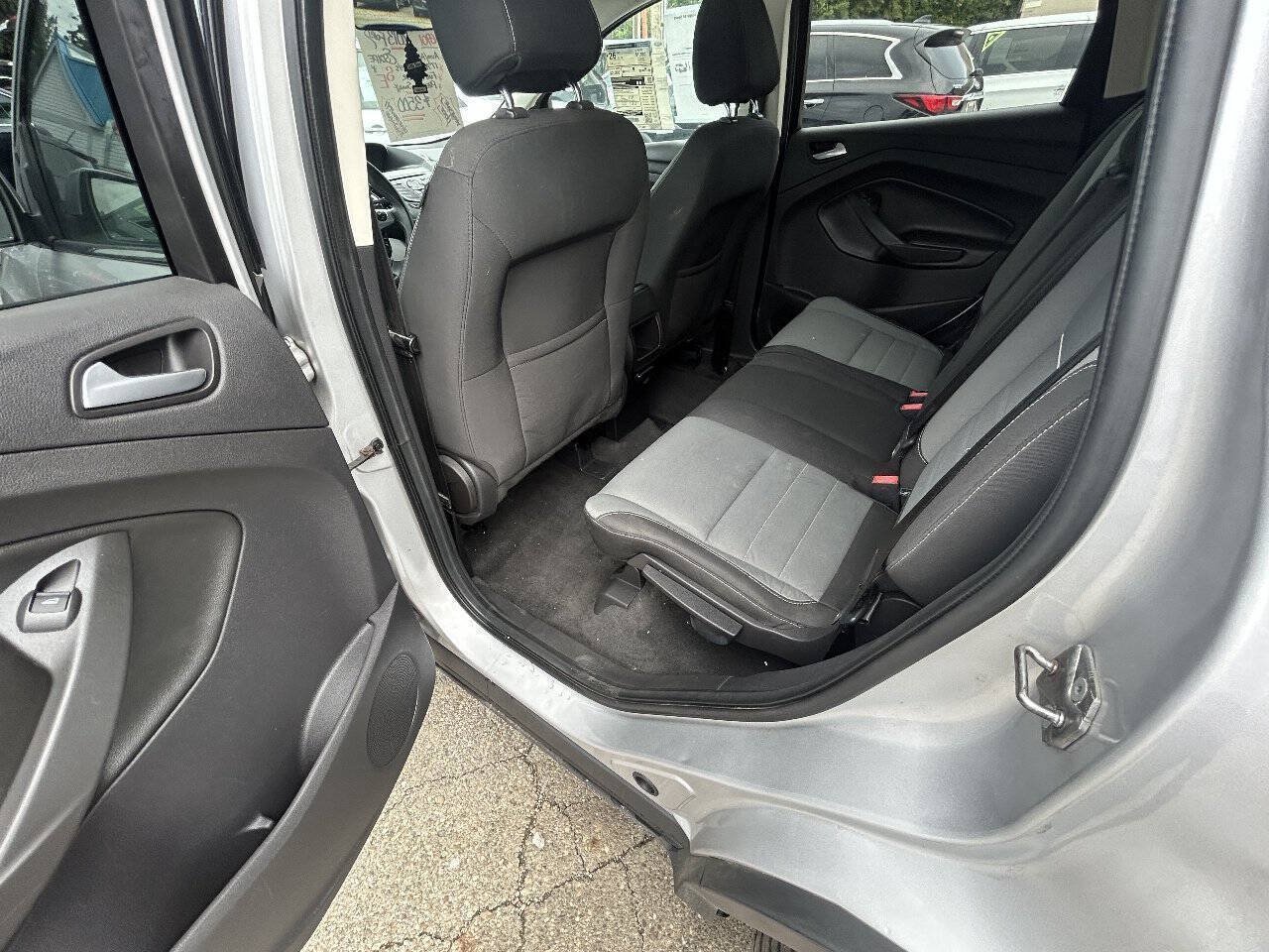 Used 2013 Ford Escape SE FWD image 7