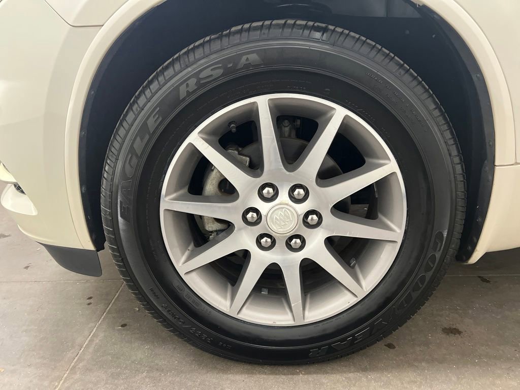 Used 2014 Buick Enclave Leather w/ Trailering Provision Package image 30
