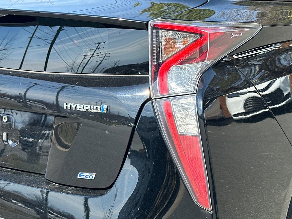 Used 2018 Toyota Prius Two image 5