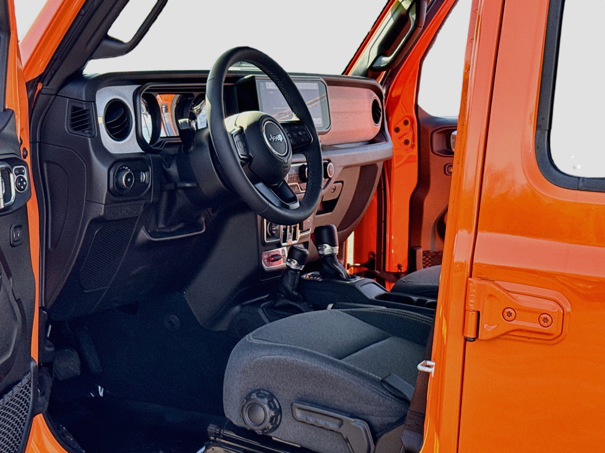 Used 2025 Jeep Wrangler Unlimited Sport AWD/4WD image 11