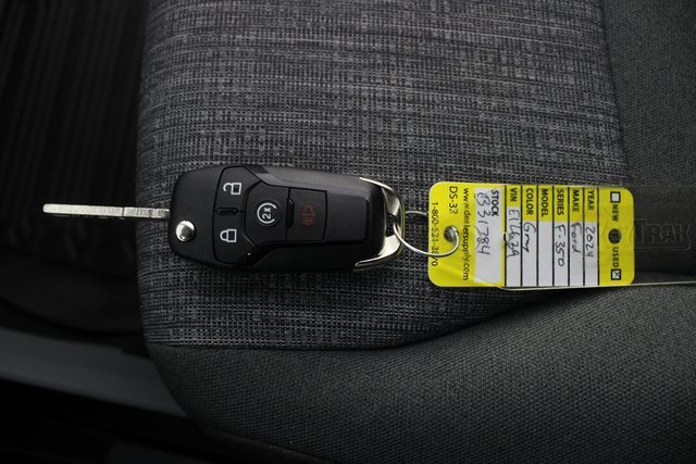 Used 2024 Ford F350 XLT w/ Camper Package image 7