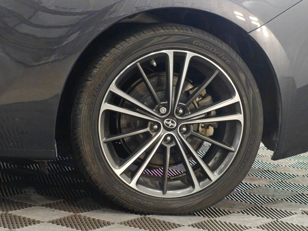 Used 2013 Scion FR-S RWD image 33