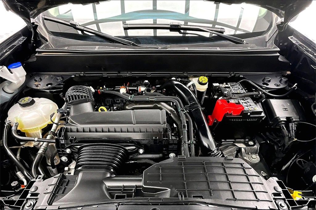 Used 2025 Ford Maverick XLT w/ Equipment Group 302A image 10