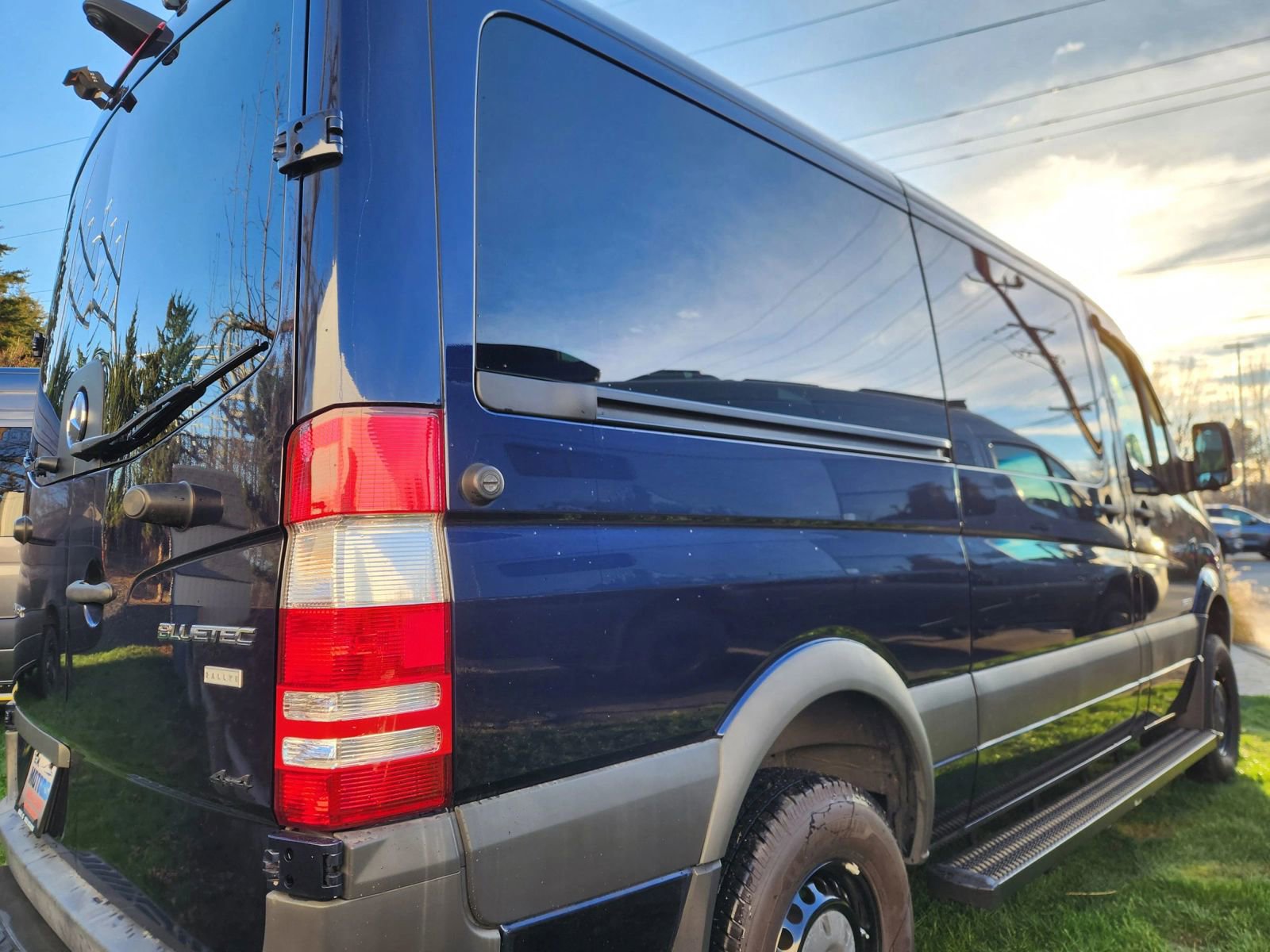 Used 2016 Mercedes-Benz Sprinter 2500 image 9