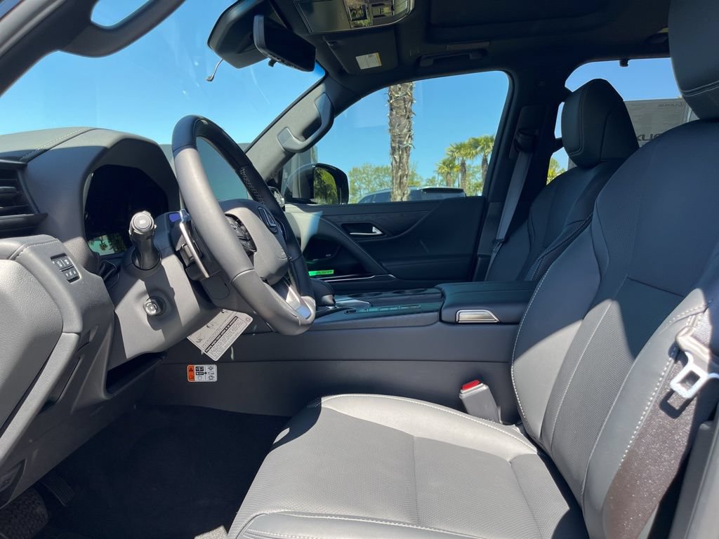 New 2026 Lexus LX 700h Luxury w/ Accessory Package (Z1) AWD/4WD image 4
