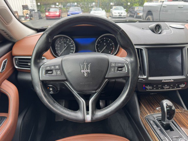 Used 2018 Maserati Levante AWD/4WD image 26