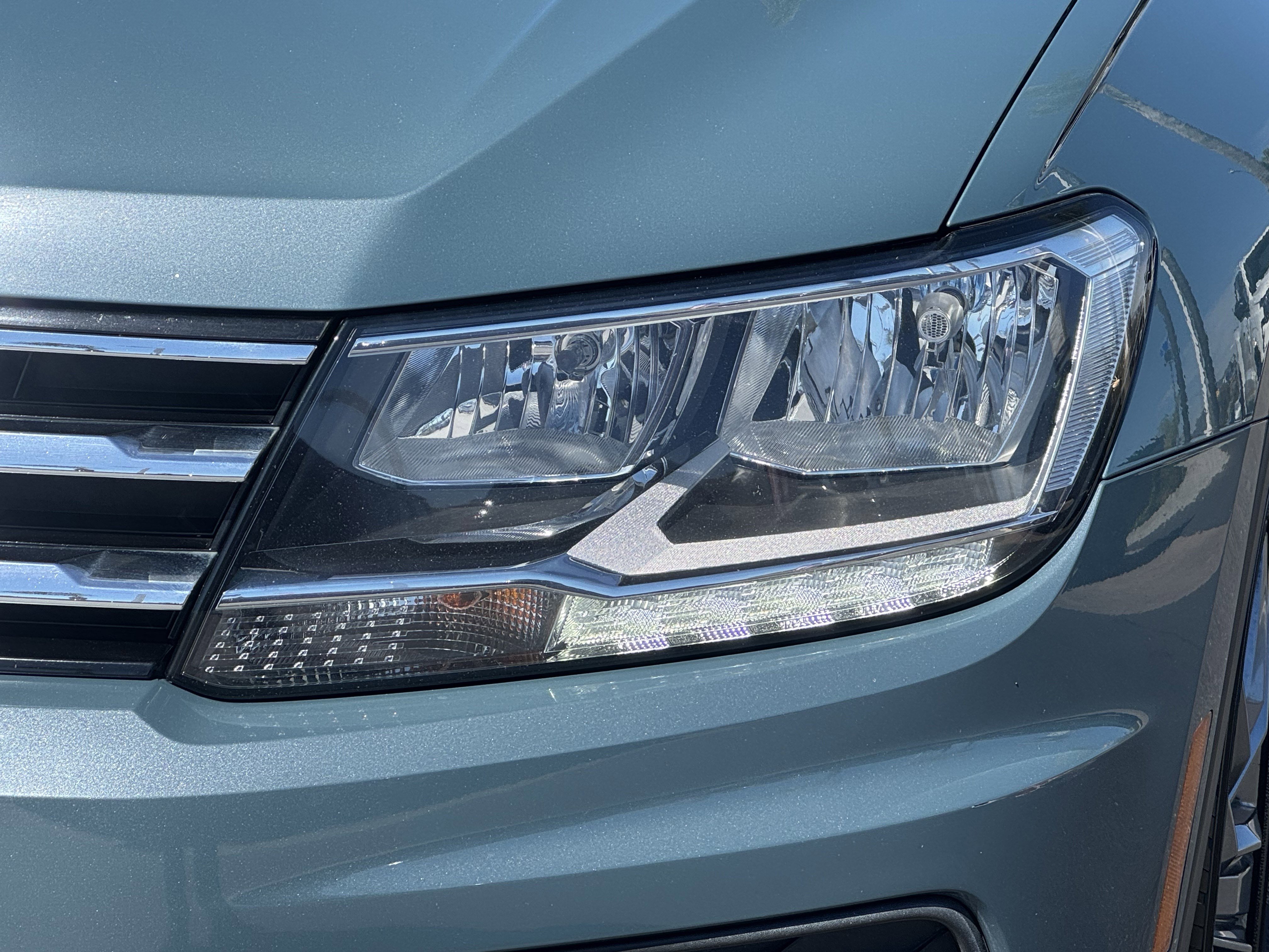 Used 2020 Volkswagen Tiguan SEL image 6