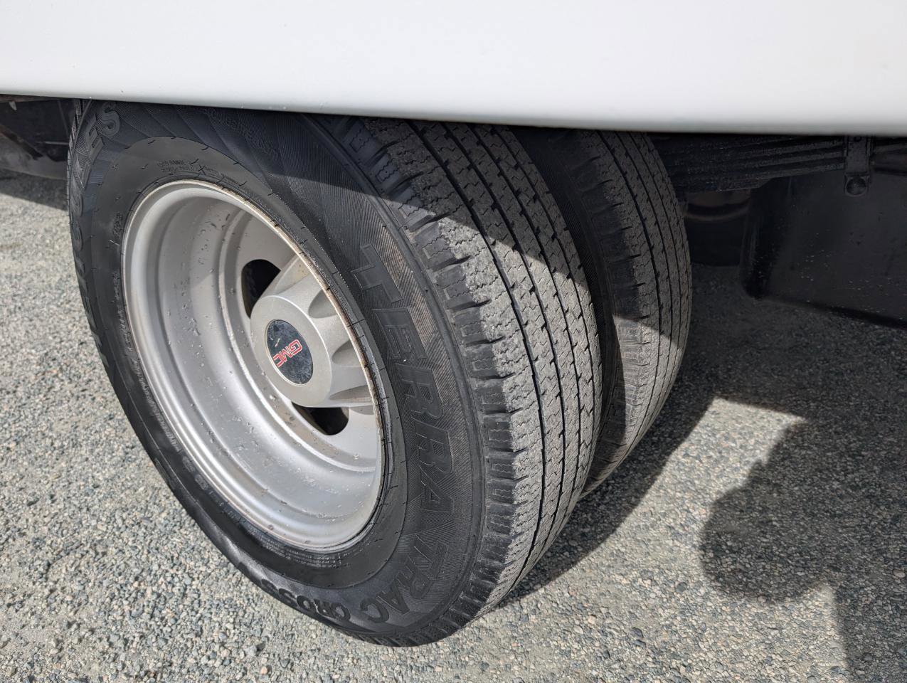 Used 2015 GMC Sierra 3500 2WD Crew Cab image 10