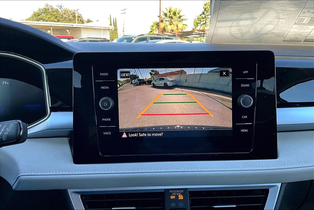 New 2026 Volkswagen Taos SE image 12