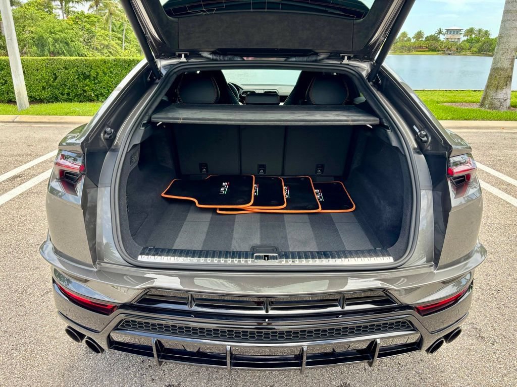 Used 2024 Lamborghini Urus S AWD/4WD image 23