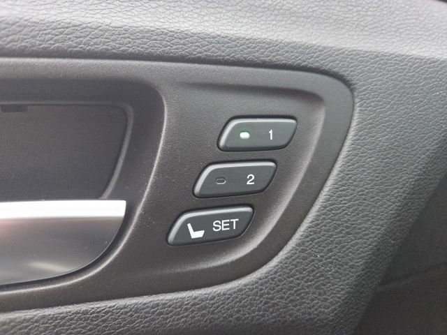 Used 2015 Acura TLX V6 SH-AWD w/ Technology Pkg image 9