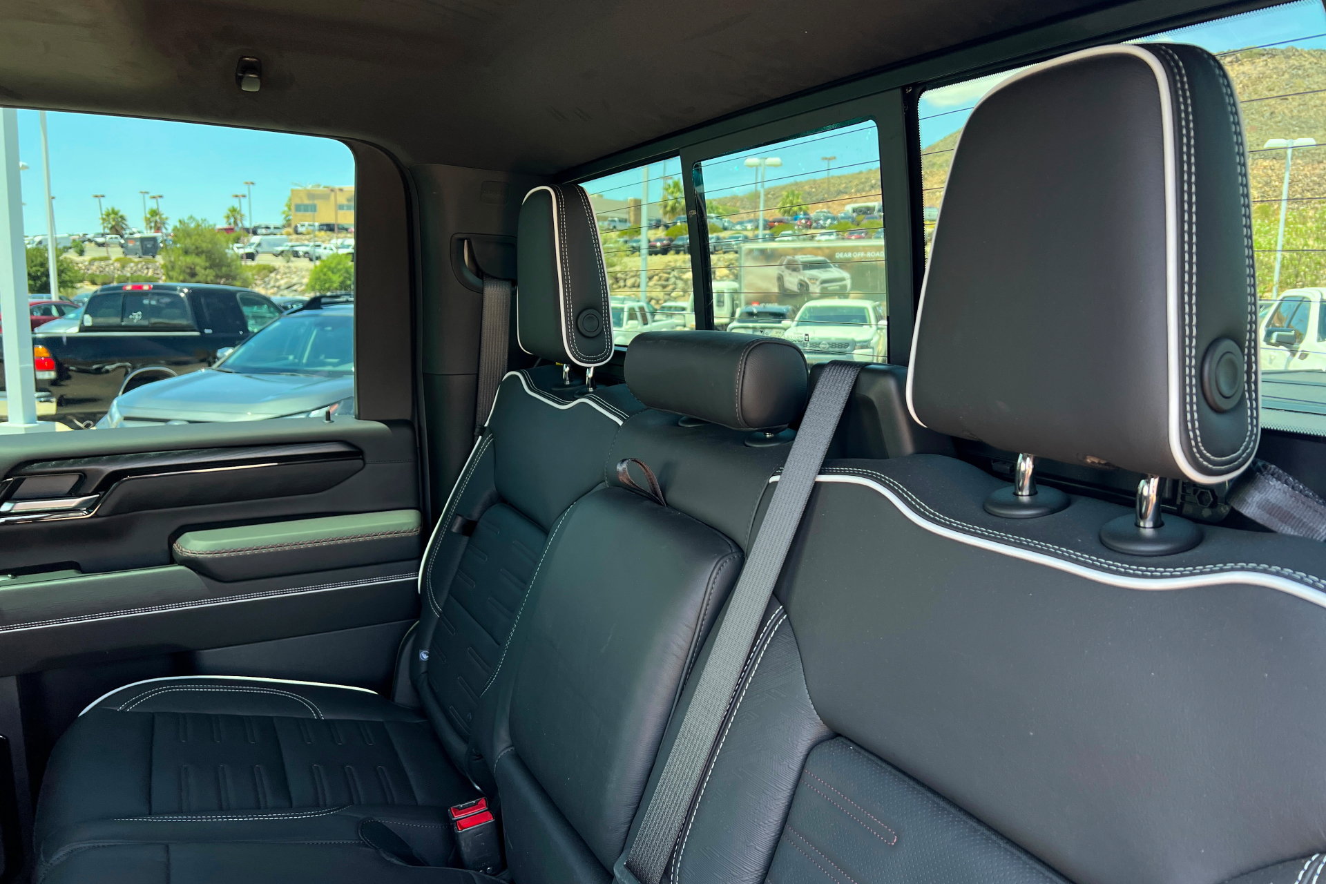Used 2026 GMC Sierra 2500 AT4X AWD/4WD image 22