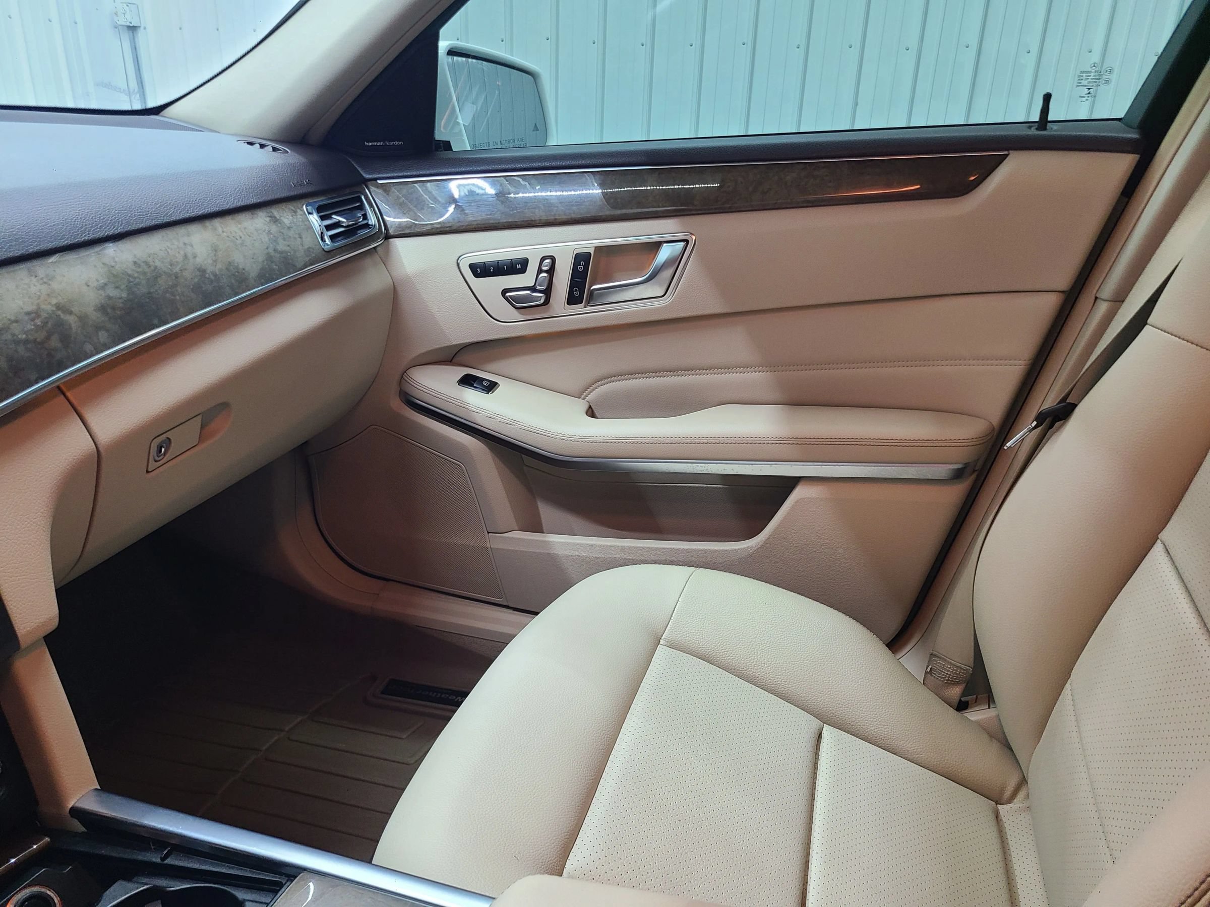 Used 2016 Mercedes-Benz E 350 4MATIC Wagon image 25