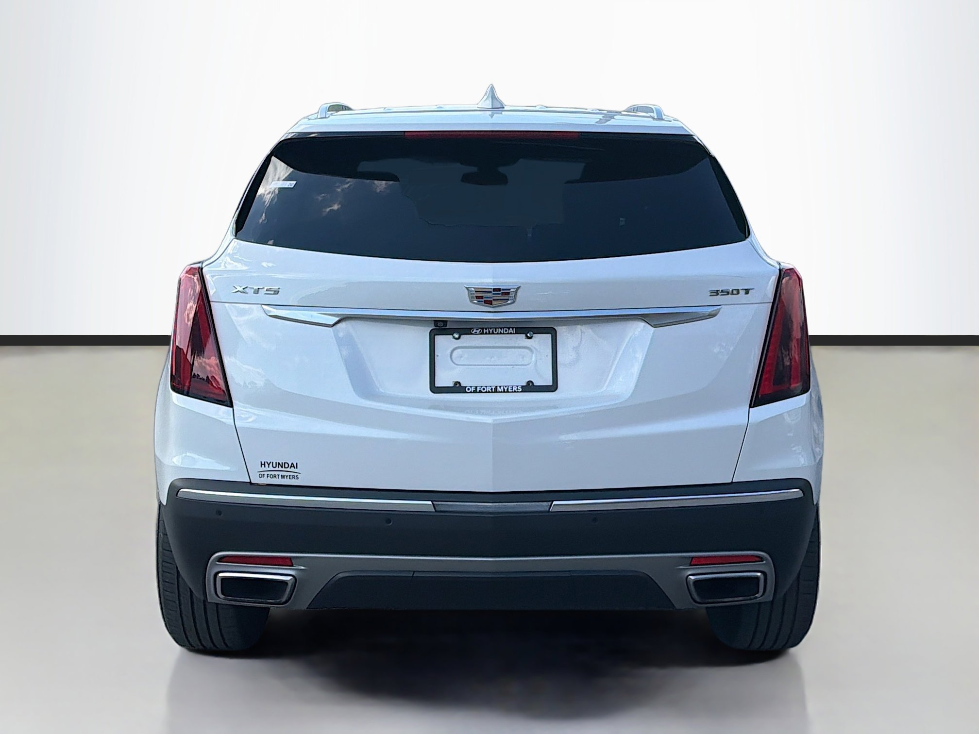 Used 2023 Cadillac XT5 Premium Luxury image 4