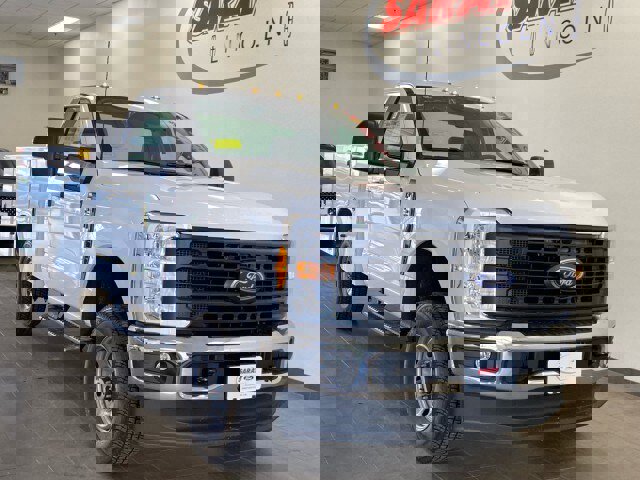 New 2026 Ford F250 XL w/ XL Chrome Package image 2