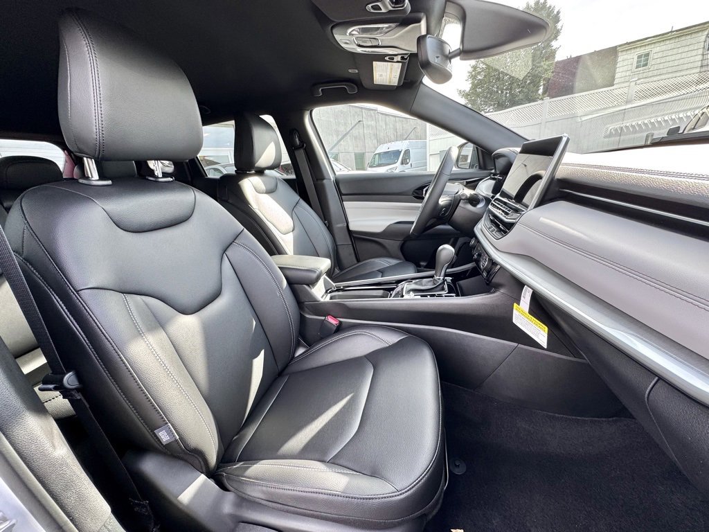 New 2026 Jeep Compass Limited image 18