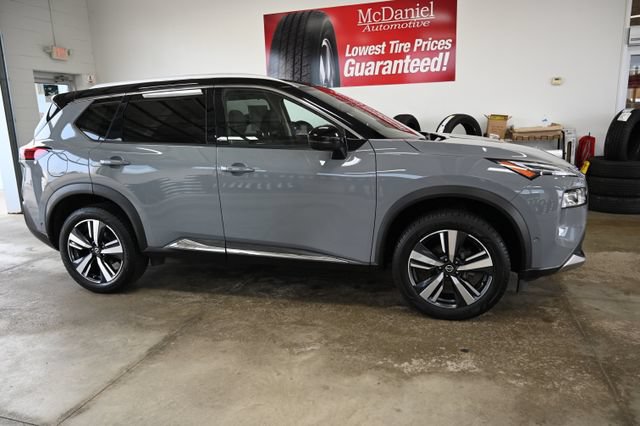 Used 2021 Nissan Rogue Platinum FWD image 4