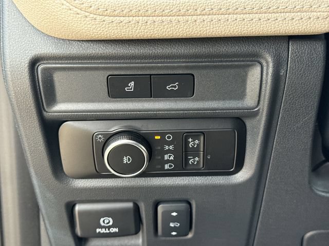 Used 2024 Ford Expedition Limited RWD image 24