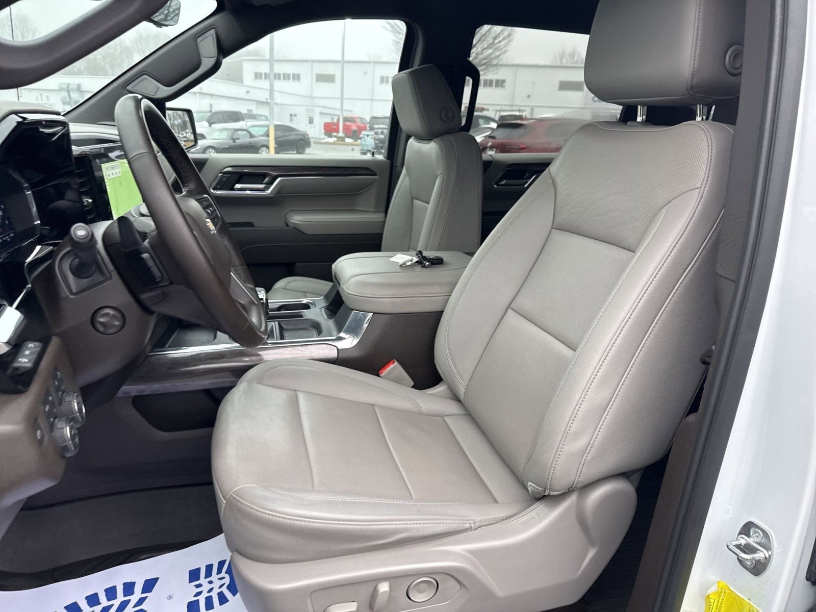 Used 2024 Chevrolet Silverado 1500 LTZ w/ Technology Package image 12