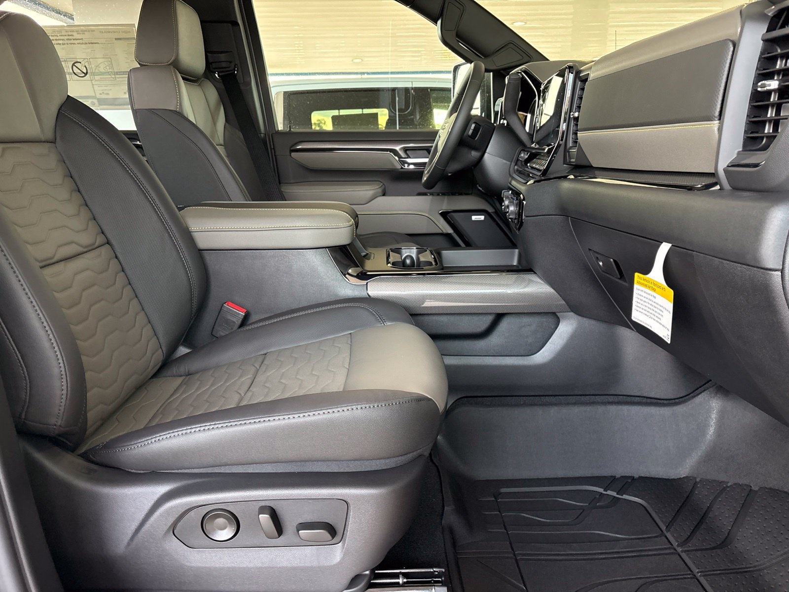 New 2026 Chevrolet Silverado 2500 ZR2 AWD/4WD image 21