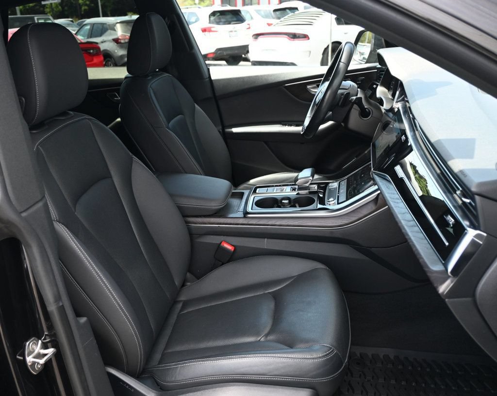 Used 2020 Audi Q8 Premium Plus w/ Premium Plus Package AWD/4WD image 21