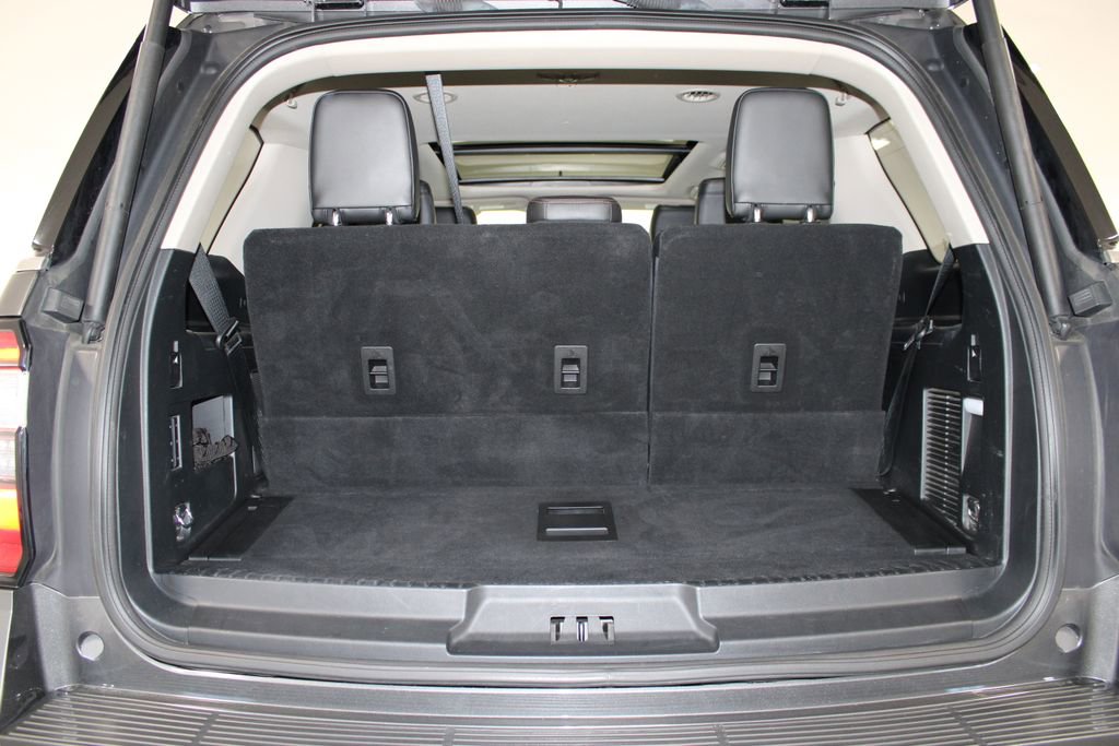 Used 2021 Ford Expedition Platinum image 16