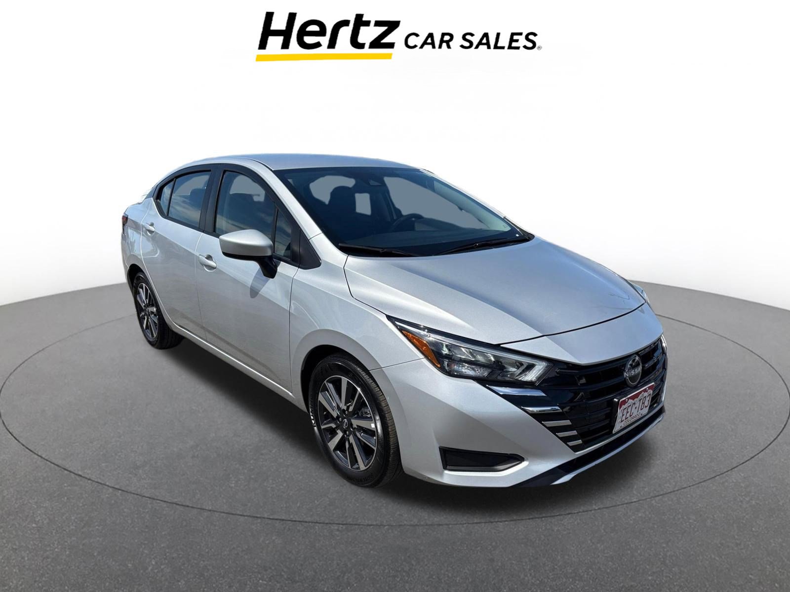 Used 2025 Nissan Versa SV FWD image 1