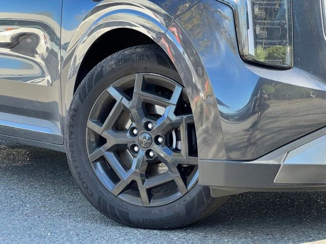 Certified 2025 Kia Carnival SX Prestige image 2