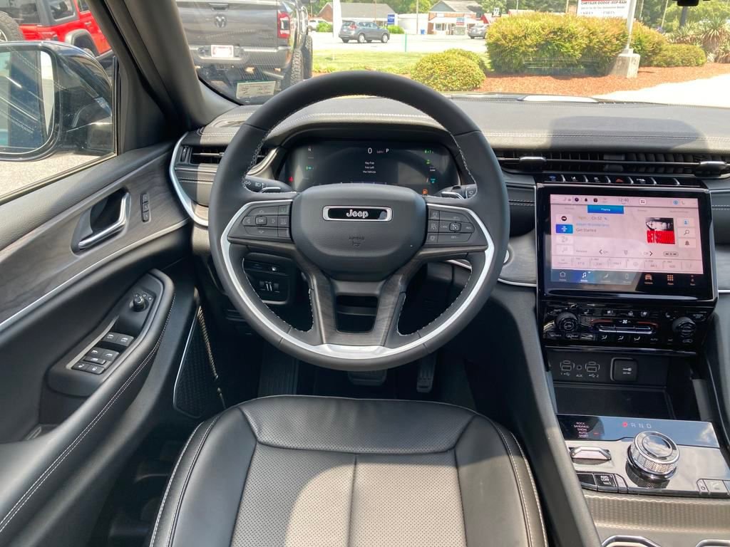 New 2024 Jeep Grand Cherokee Limited 4xe w/ Luxury Tech Group II image 26