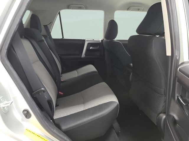 Used 2016 Toyota 4Runner SR5 AWD/4WD image 16