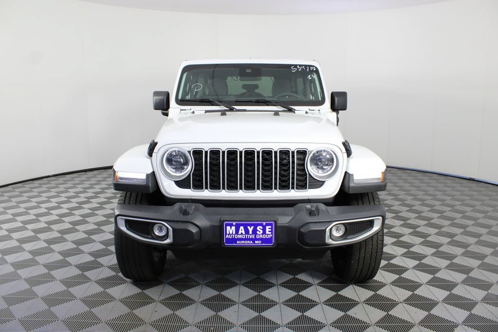 Used 2025 Jeep Wrangler Unlimited Sahara w/ Safety Group AWD/4WD image 25