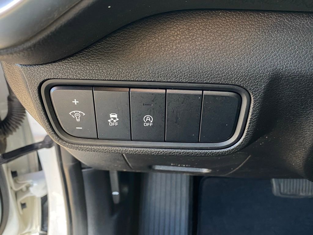 Certified 2024 Kia Soul LX FWD image 10