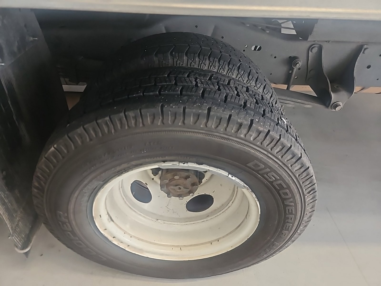 Used 2019 Ford E-350 and Econoline 350 Super Duty w/ Power Windows & Locks Group RWD image 7