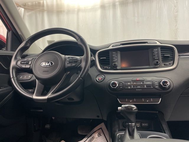 Used 2017 Kia Sorento EX w/ EX Premium Package image 16